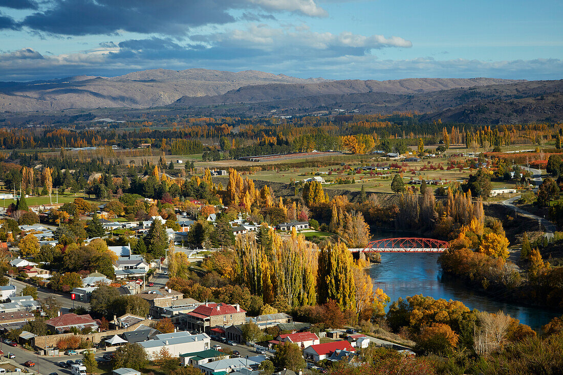 Historisches Städtchen Clyde im Herbst, Central Otago, Südinsel, Neuseeland