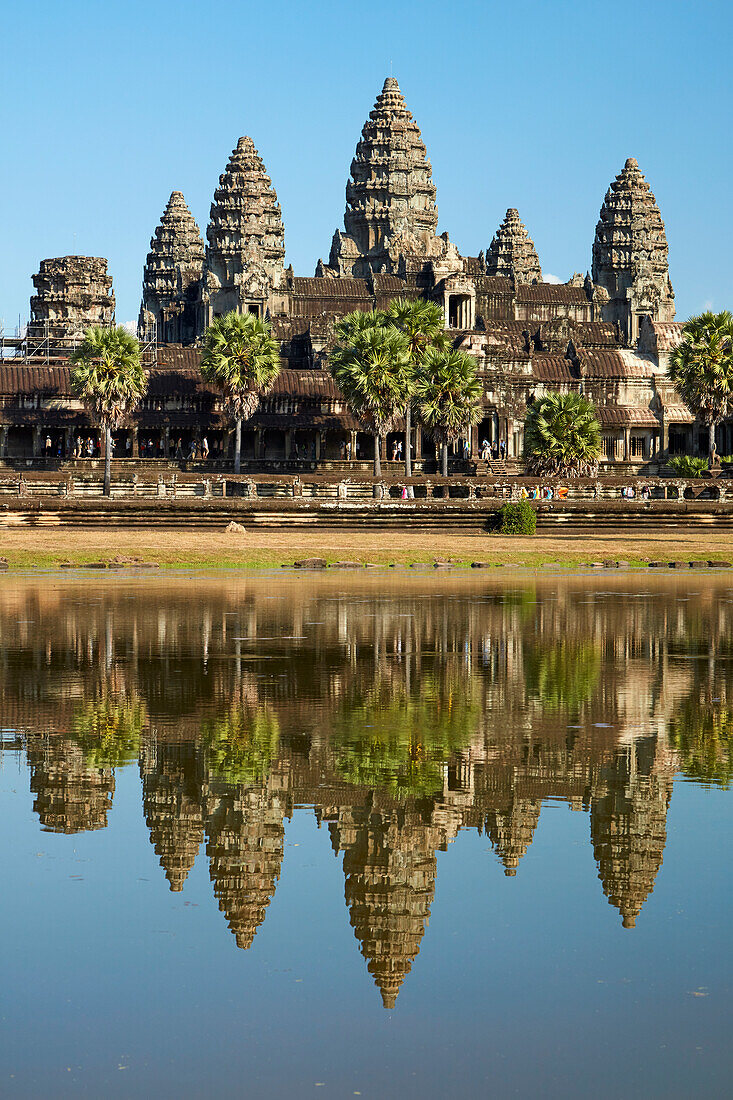 Tempelanlage Angkor Wat (12. Jahrhundert), Weltkulturerbe Angkor, Siem Reap, Kambodscha (Großformat verfügbar)