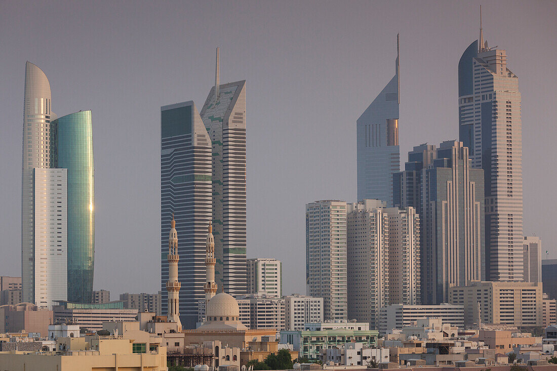 UAE, Dubai, Jumeirah. Skyscrapers along Sheikh Zayed Road, skyline from Jumeirah