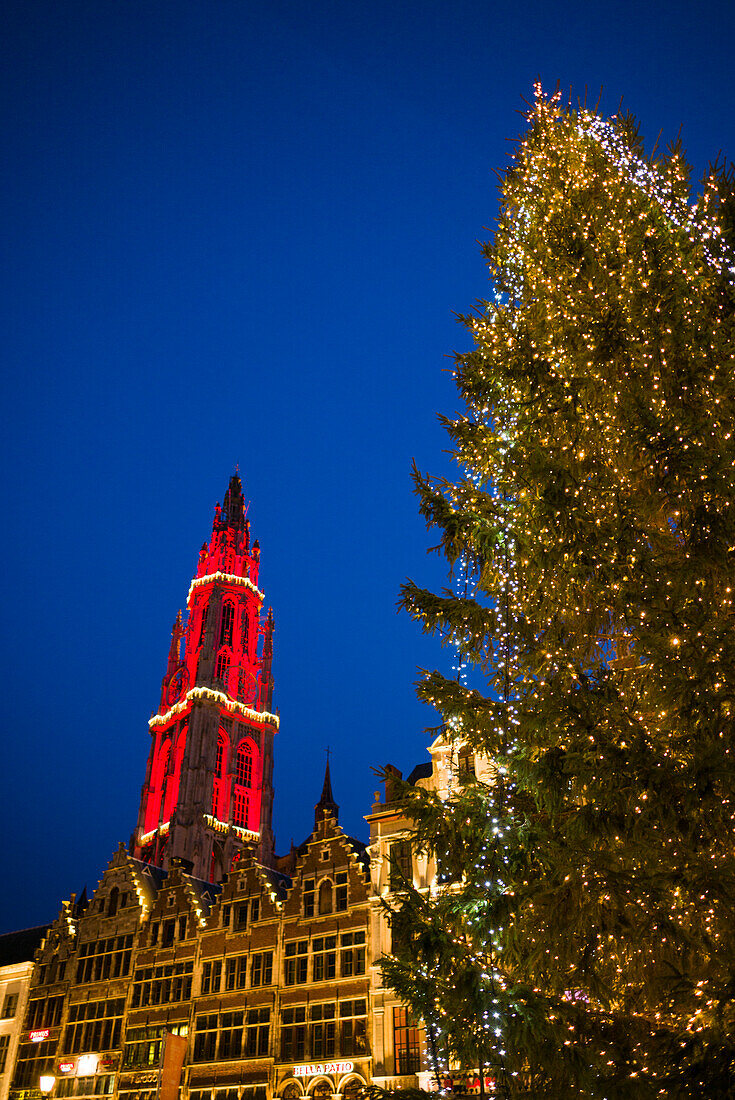 Belgium, Antwerp. Groenplaats, Onze-Lieve-Vrouwekathedraal cathedral