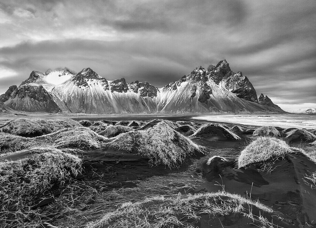 Iceland, Stokksnes, Mt. Vestrahorn