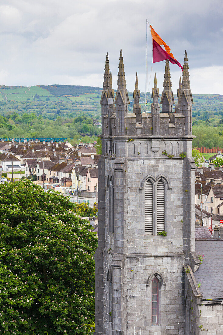 Irland, Grafschaft Limerick, Limerick City, Blick auf die katholische Kirche St. Munchin's