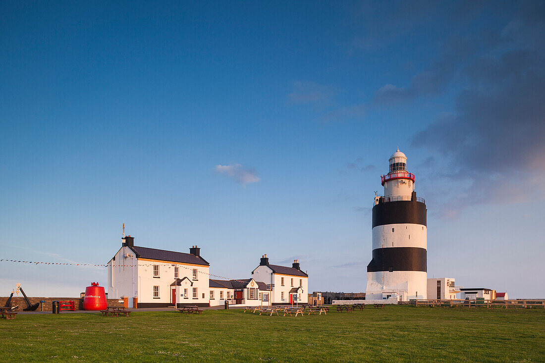 Irland, Grafschaft Wexford, Hook Halbinsel, Hook Head, Hook Head Leuchtturm, Sonnenuntergang