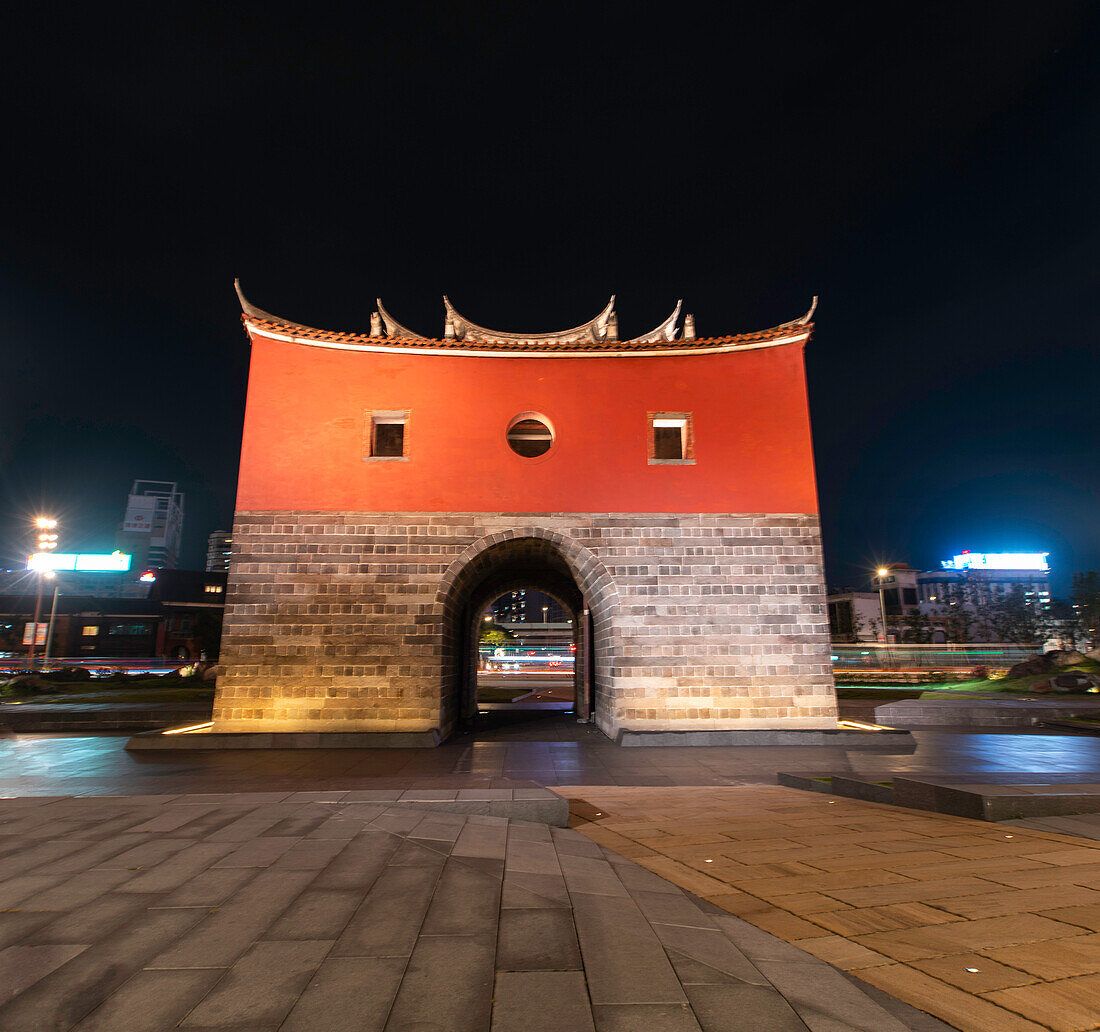 Blick auf das Nordtor der Stadtmauer von Taipeh in Taiwan