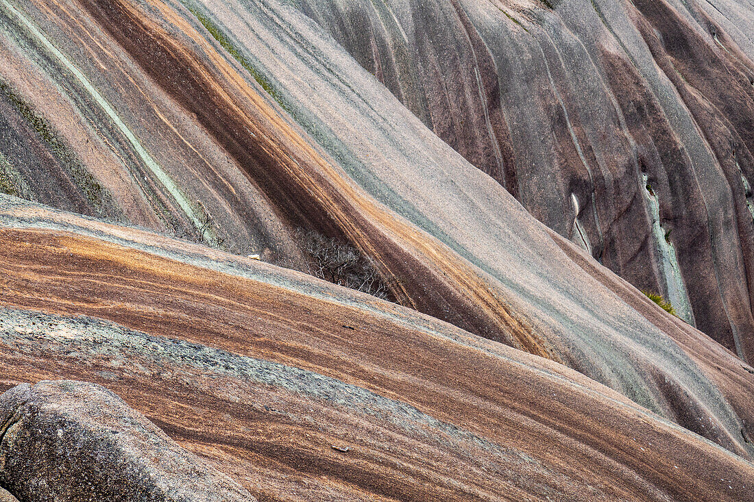 Australia, New South Wales, Bald Rock National Park, Scenic view of multicolored striped mountains