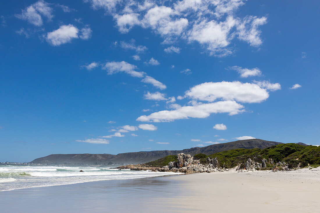 South Africa, Hermanus, Grotto Beach and ocean on sunny day