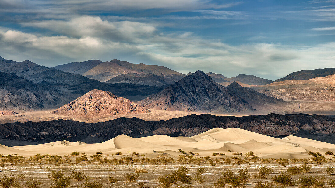 USA, Kalifornien, Death Valley National Park, Stovepipe Wells, Mesquite Flat Dunes