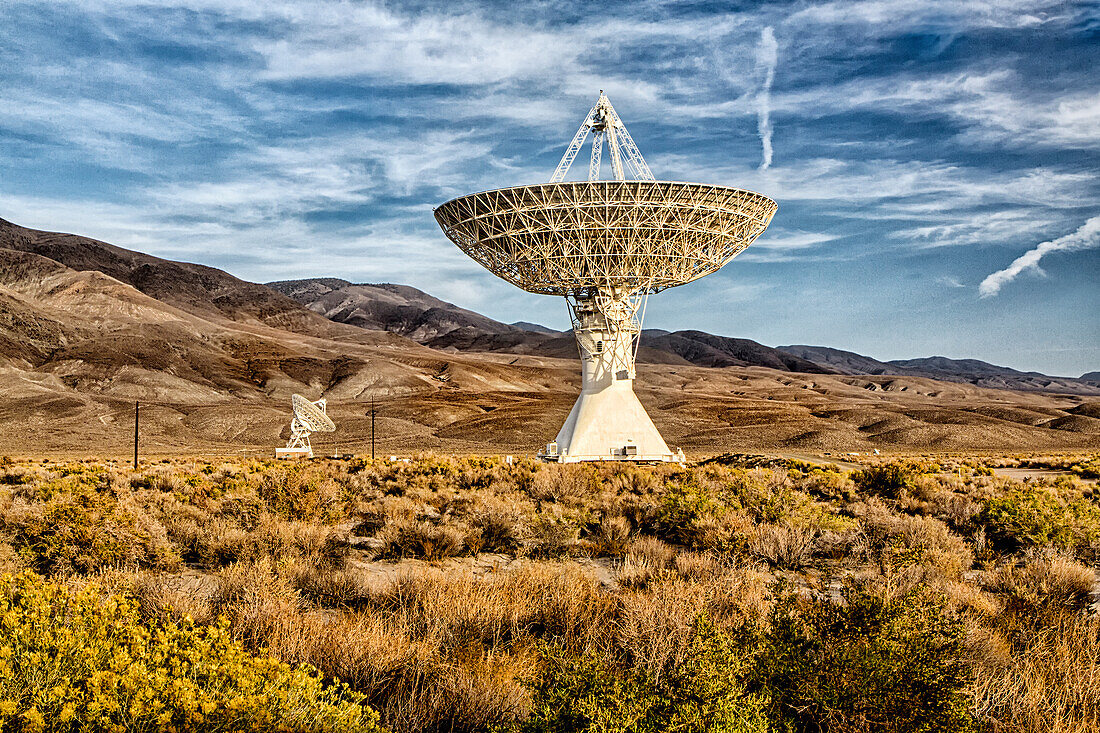 USA, Bishop, California. The Owens Valley Radio Observatory