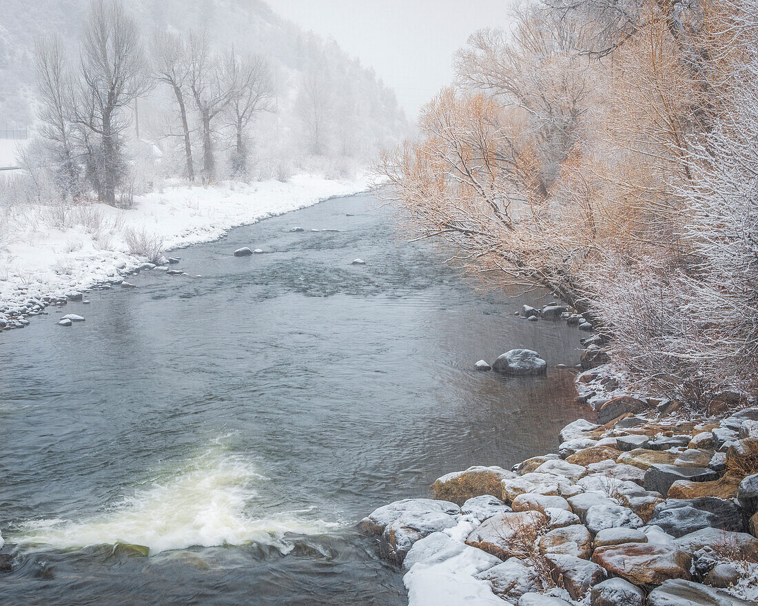 USA, Colorado, Steamboat Springs. Yampa River landscape in winter.