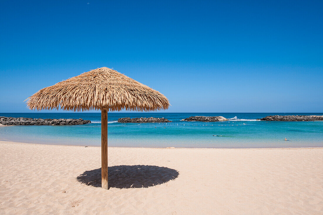 Ko Olina Beach, west coast, Oahu, Hawaii.