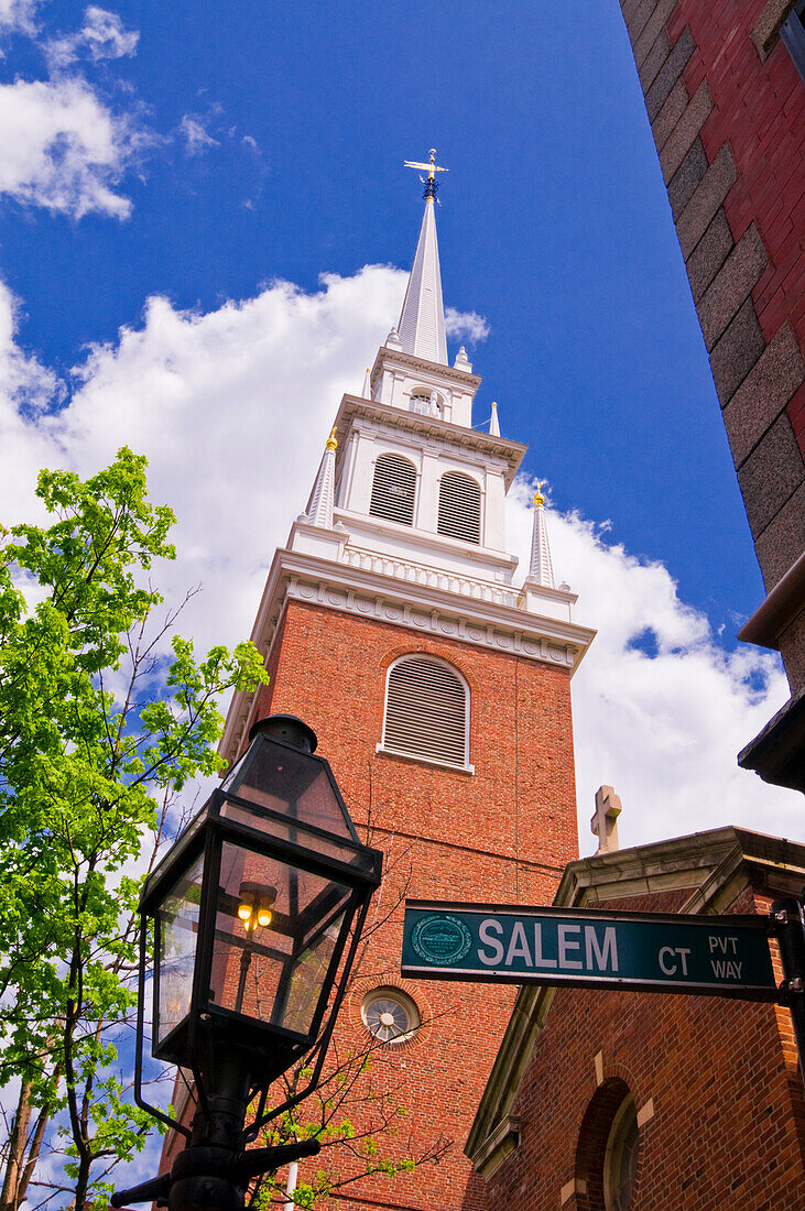 The Old North Church and gas street lamp on the Freedom Trail, Boston, Massachusetts, USA