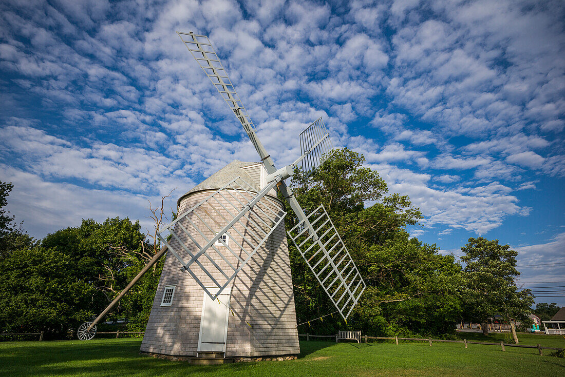 USA, Massachusetts, Cape Cod, Orleans, old windmill