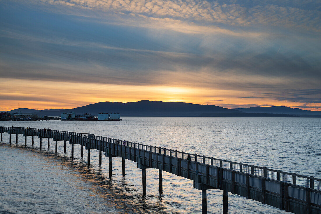 Taylor Dock Boardwalk at sunset, Boulevard Park, Bellingham, Washington State