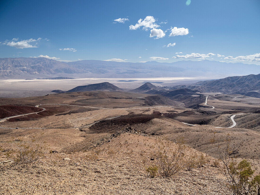 Ein Blick auf den östlichen Teil des Death Valley National Park, Kalifornien, Vereinigte Staaten von Amerika, Nordamerika