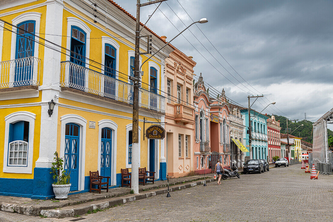 Colonial houses, Iguape, State of Sao Paulo, Brazil, South America