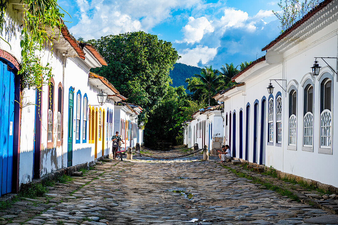 Colonial buildings, Paraty, UNESCO World Heritage Site, Brazil, South America