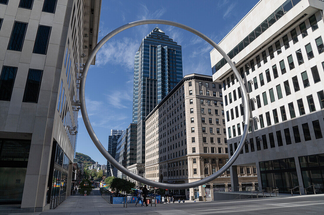 Riesiger Ring der Kunst, Innenstadt von Montreal, Quebec, Kanada, Nordamerika