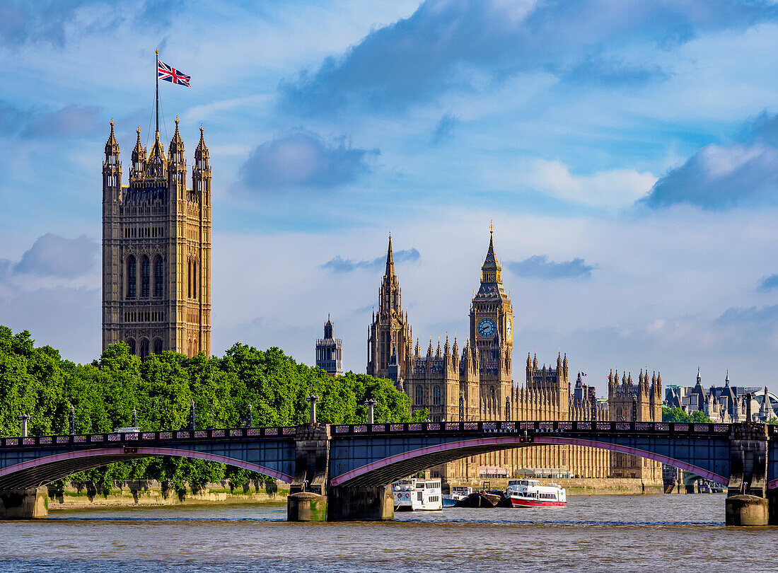 View over the River Thames towards the Palace of Westminster, London, England, United Kingdom, Europe