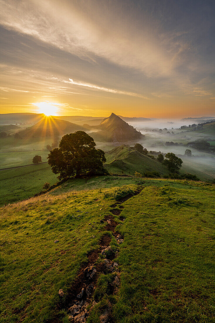 View of Parkhouse Hill at sunrise on an atmospheric morning, Peak District National Park, Derbyshire, England, United Kingdom, Europe