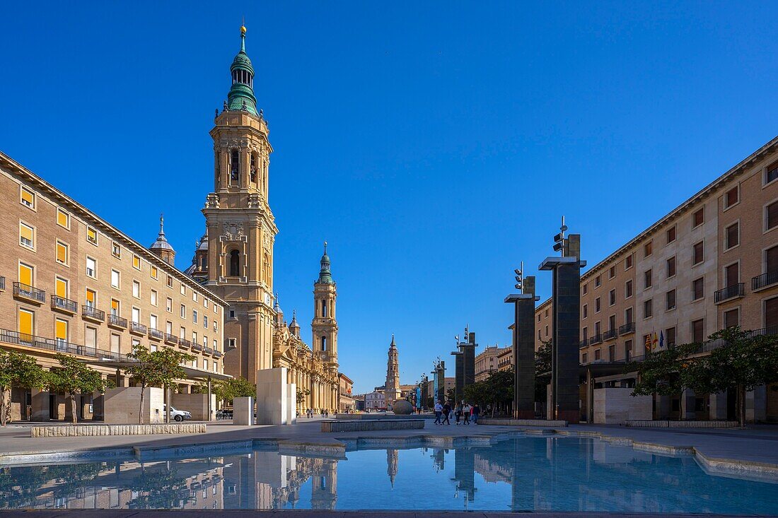 Plaza del Pilar, Zaragoza, Aragon, Spain, Europe