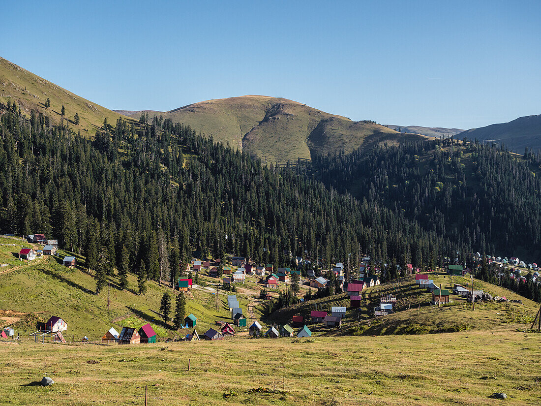 Bakhmaro, eine bekannte Sommerfrische auf 2000 m Höhe in den Bergen von Guria, Georgien (Sakartvelo), Zentralasien, Asien