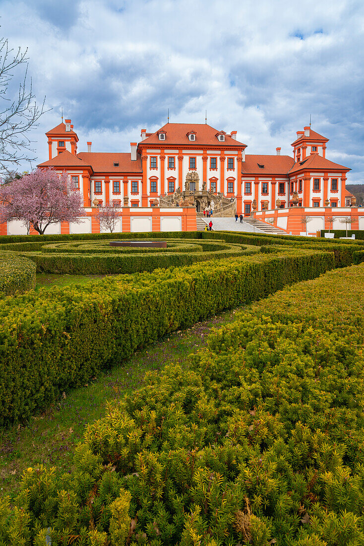 Barockes Troja-Schloss im Frühling, Prag, Böhmen, Tschechische Republik (Tschechien), Europa