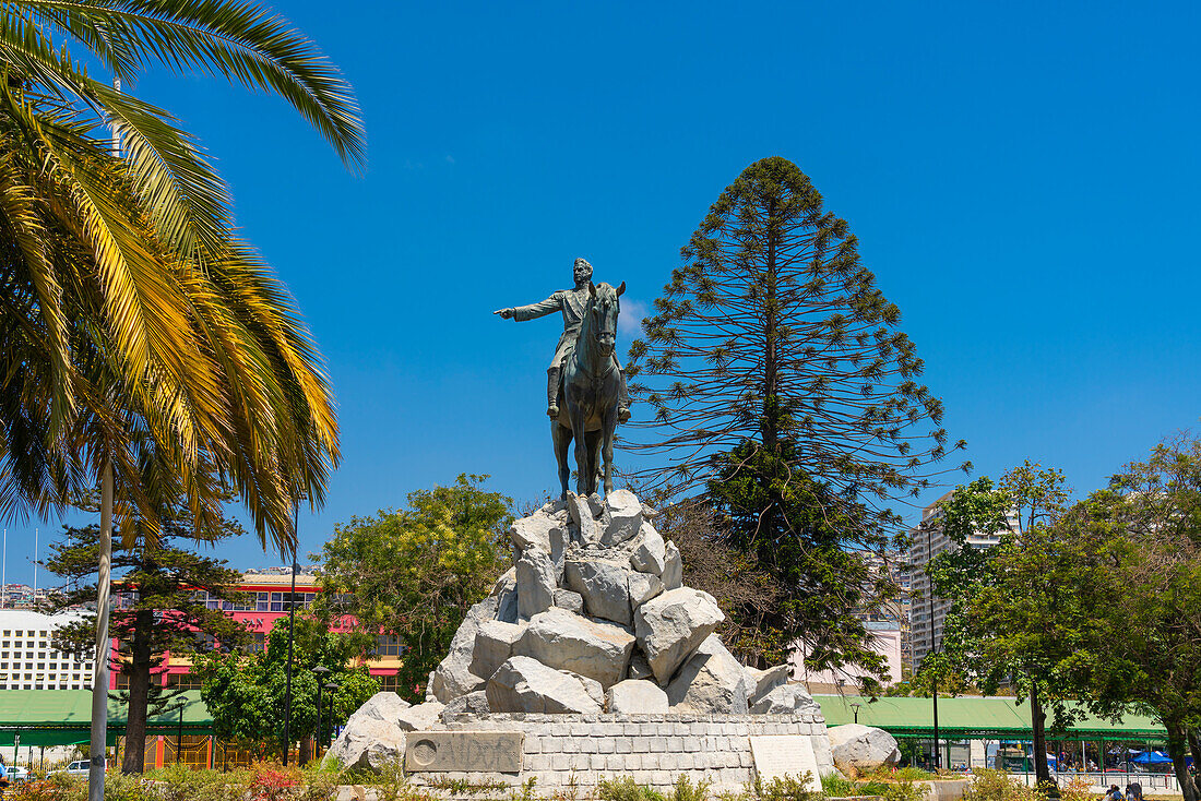 Sculpture of Bernardo O'Higgins on horse, Plaza O'Higgins, Valparaiso, Chile, South America