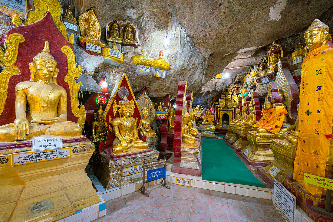 Buddha-Statuen in den Shwe Oo Min-Höhlen, Kalaw, Shan-Staat, Myanmar (Birma), Asien