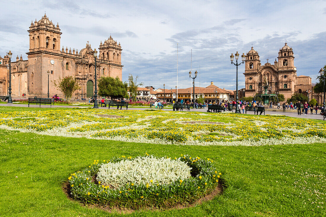 Cusco Cathedral and Church of Society of Jesus, Plaza de Armas main square, UNESCO World Heritage Site, Cusco, Peru, South America