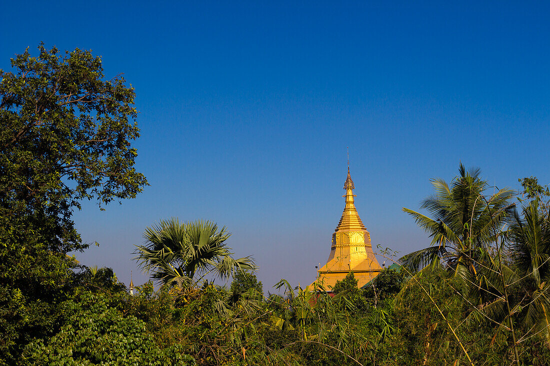 Golden top of pagoda, Yangon, Myanmar (Burma), Asia