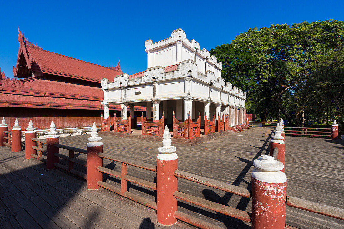 Gebäude des Königspalastes, Mandalay, Myanmar (Birma), Asien