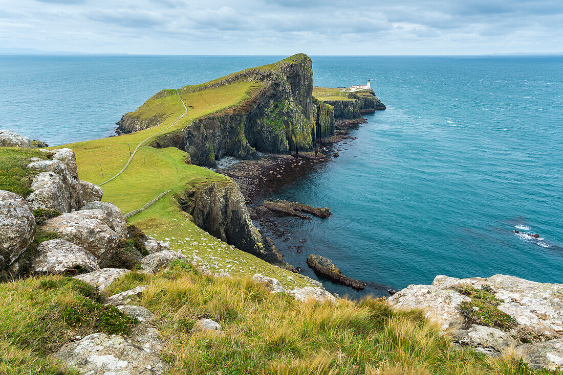 Neist Point Leuchtturm, Isle of Skye, Innere Hebriden, Schottland, Vereinigtes Königreich, Europa