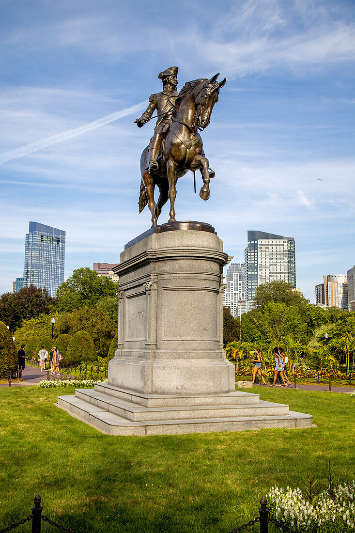 George Washington Statue in Boston's Public Garden, Boston, Massachusetts, New England, United States of America, North America