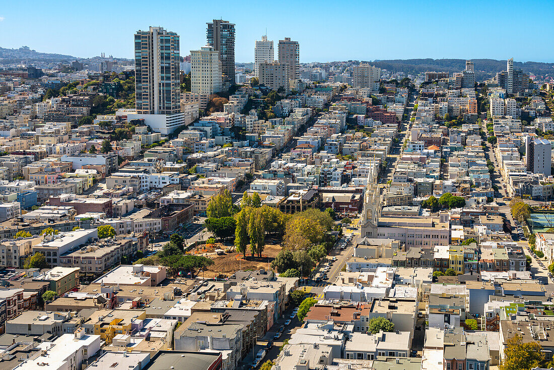 Blick auf das Viertel Russian Hill und den Washington Square vom Coit Tower aus, San Francisco, Kalifornien, Vereinigte Staaten von Amerika, Nordamerika