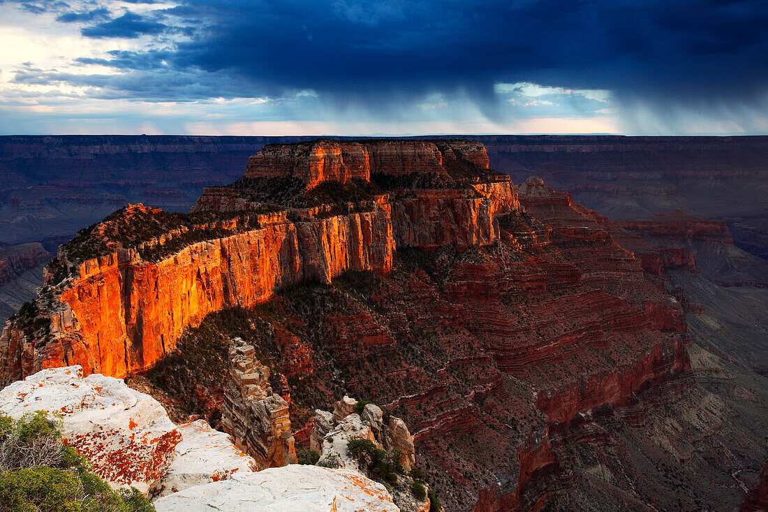 Wotans Thron vom Cape Royal, Nordrand, Grand Canyon, Arizona, Vereinigte Staaten von Amerika, Nordamerika