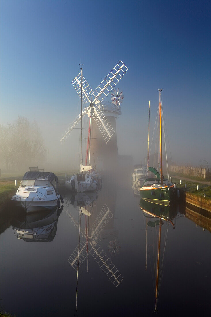 Horsey Mill, Norfolk Broads, Norfolk, England, United Kingdom, Europe
