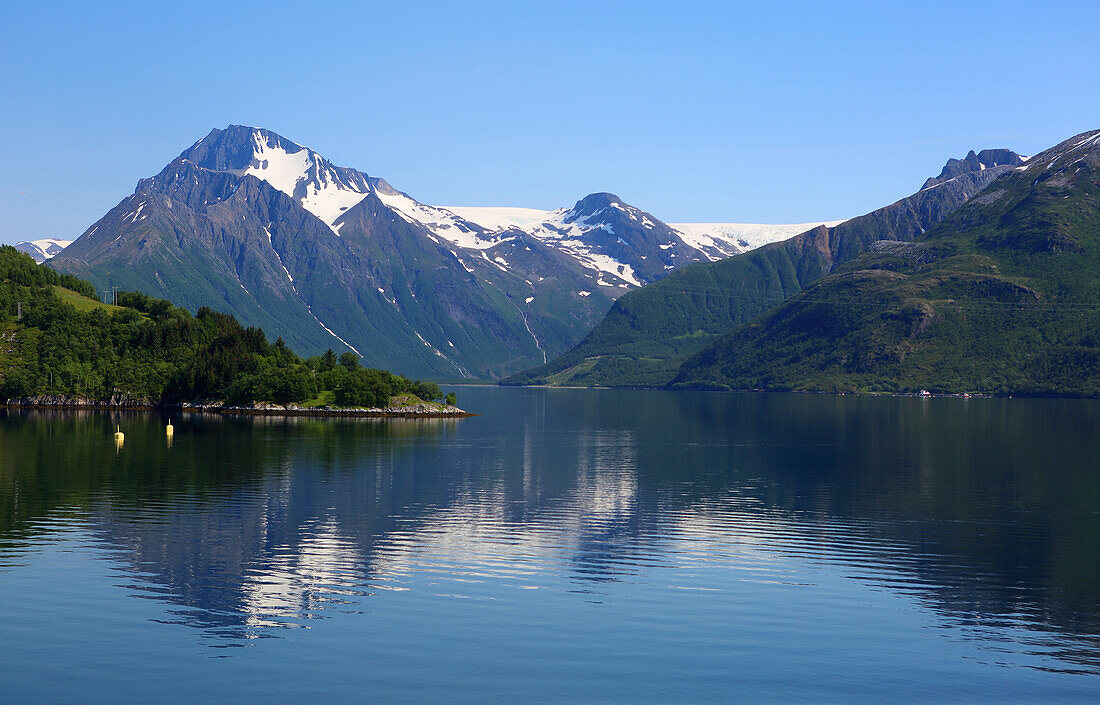 Nordfjord near Olden, Vestland, Norway, Scandinavia, Europe