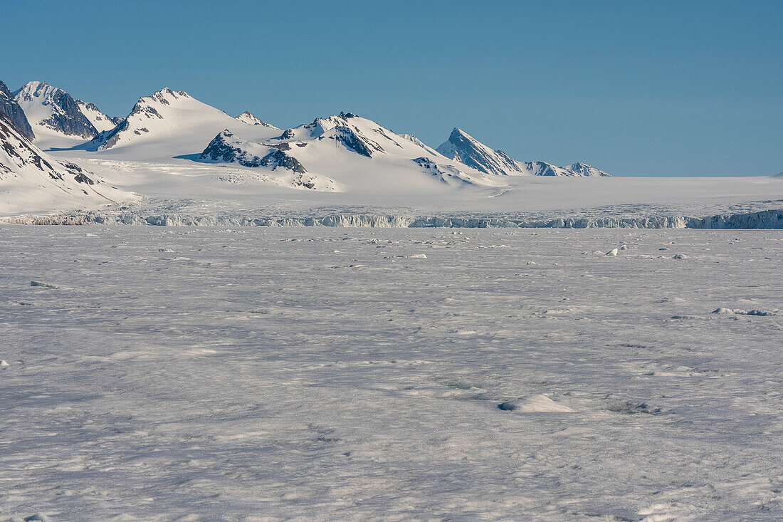 Brepollen, Spitsbergen, Svalbard Islands, Arctic, Norway, Europe
