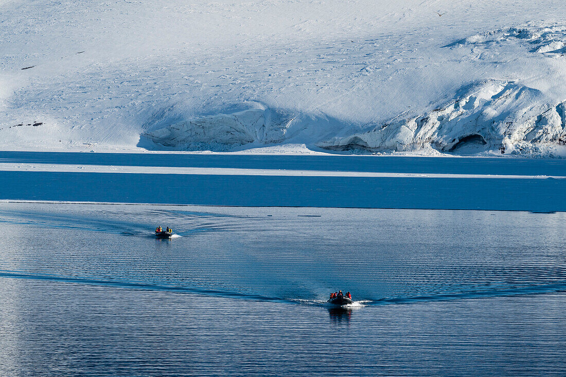 Brepollen, Spitsbergen, Svalbard Islands, Arctic, Norway, Europe