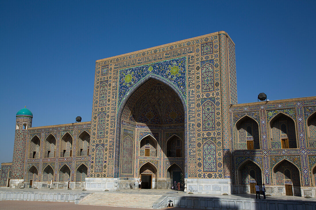 Tilla-Kari Madrassah, completed 1660, Registan Square, UNESCO World Heritage Site, Samarkand, Uzbekistan, Central Asia, Asia