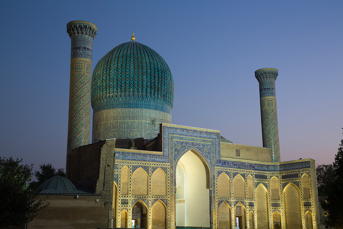 Abend, Gur-E-Amir-Komplex (Mausoleum), erbaut 1403, Begräbnisstätte von Amir Temir, UNESCO-Weltkulturerbe, Samarkand, Usbekistan, Zentralasien, Asien