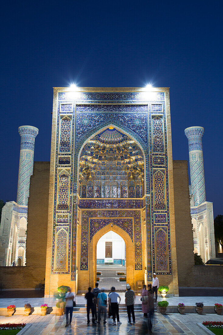 Evening, Gur-E-Amir Complex (Mausoleum), built 1403, Burial Site of Amir Temir, UNESCO World Heritage Site, Samarkand, Uzbekistan, Central Asia, Asia