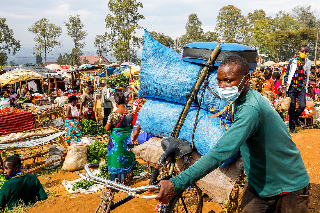 Wochenmarkt in Nyamata, Ruanda, Afrika