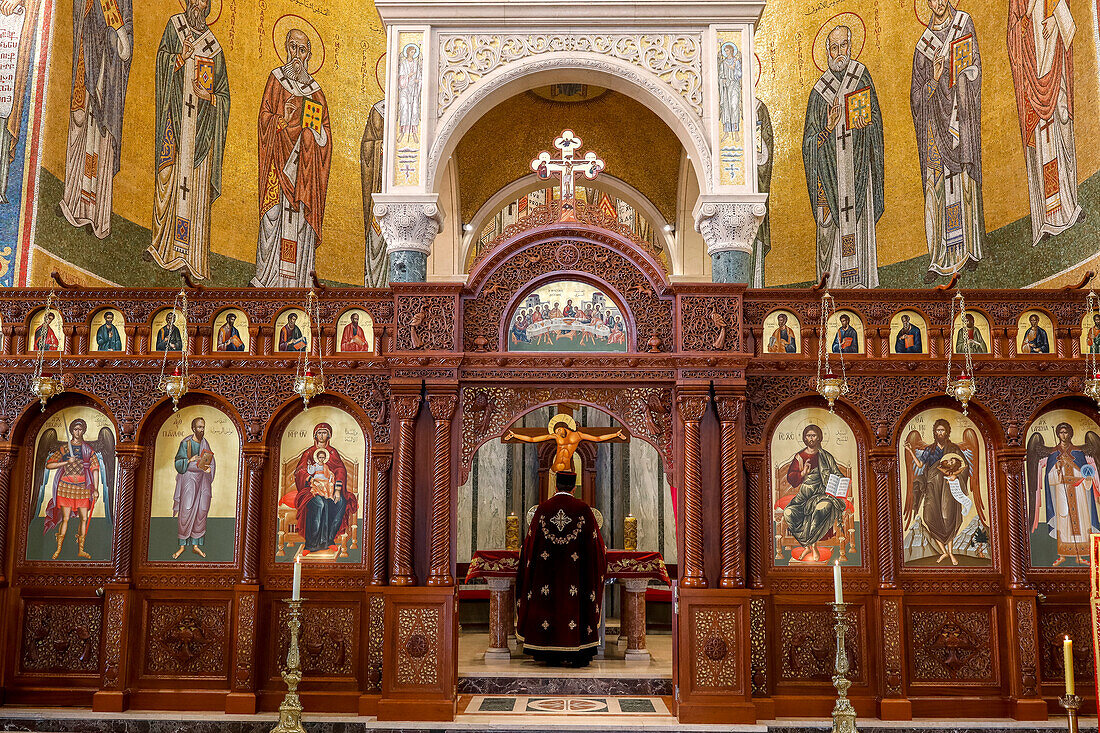 Feierlichkeiten in der Karwoche in der melkitischen (griechisch-katholischen) Kathedrale St. Paul, Harissa, Libanon, Naher Osten