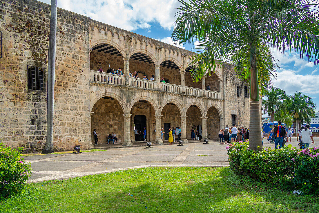 View of Alcazar de Colon, UNESCO World Heritage Site, Santo Domingo, Dominican Republic, West Indies, Caribbean, Central America