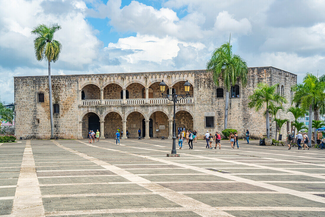 Blick auf den Alcazar de Colon, UNESCO-Weltkulturerbe, Santo Domingo, Dominikanische Republik, Westindien, Karibik, Mittelamerika