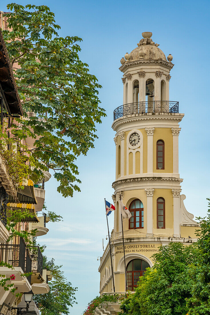 View of Palacio Consistorial de Santo Domingo, Town Hall, UNESCO World Heritage Site, Santo Domingo, Dominican Republic, West Indies, Caribbean, Central America