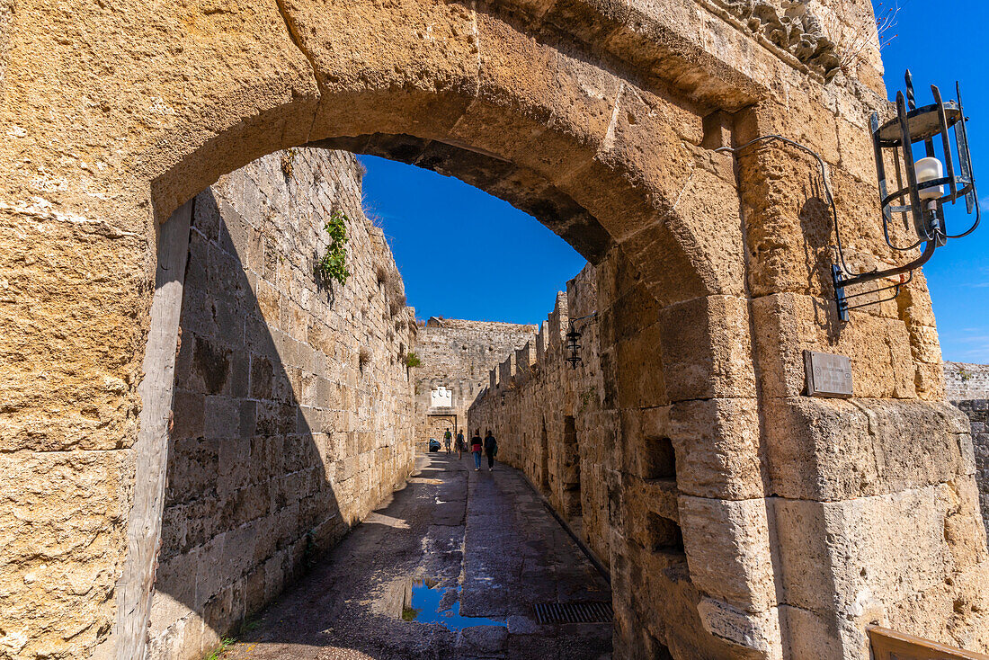 View of Saint Athanasios Gate, Old Rhodes Town, UNESCO World Heritage Site, Rhodes, Dodecanese, Greek Islands, Greece, Europe