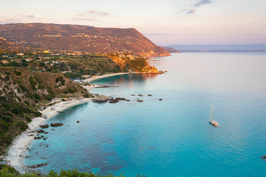 Blick vom Capo Vaticano bei Sonnenuntergang, Vibo Valentia Provinz, Italien, Europa