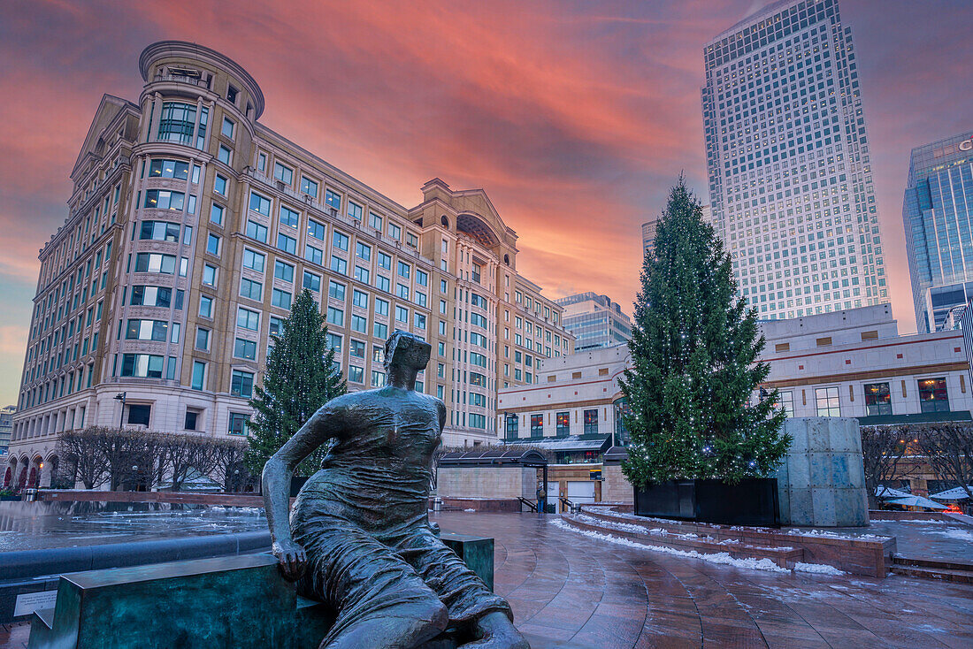 View of Canary Wharf tall buildings at Christmas, Docklands, London, England, United Kingdom, Europe